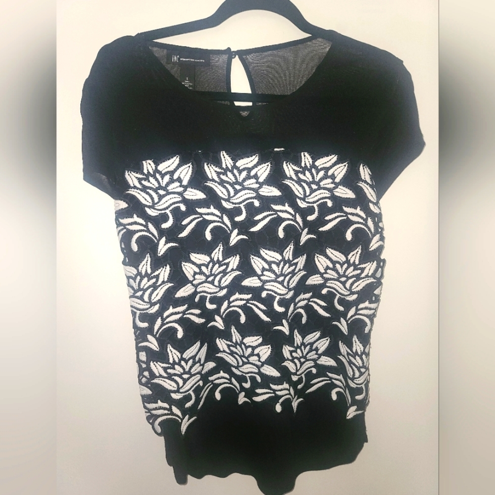 INC Black & White Short Sleeve (Small)